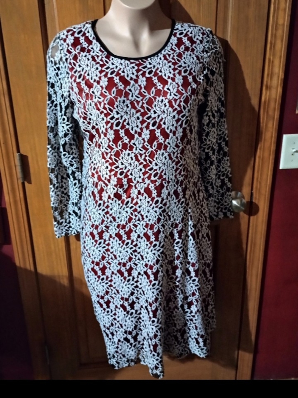 Lace Overlay Long Sleeve Dress in Burgundy and White